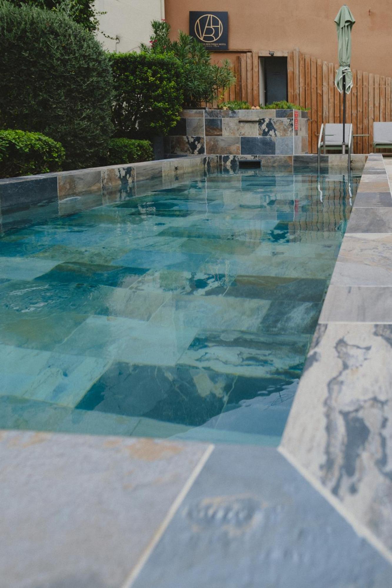Le Victoria Boutique Hotel Saint-Paul-Trois-Châteaux Kültér fotó