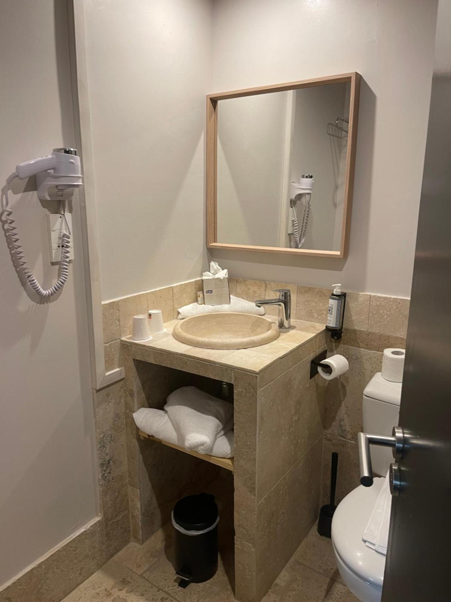 Le Victoria Boutique Hotel Saint-Paul-Trois-Châteaux Kültér fotó